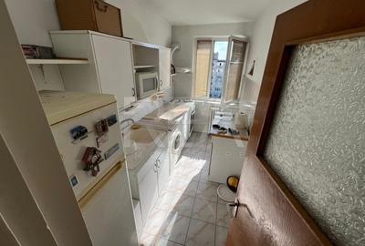 Apartament 3 camere dec Berceni /  Emil Racovita - 1