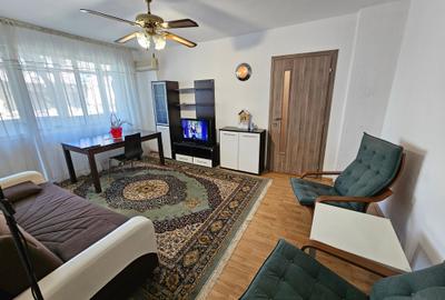 Apartament cu 2 camere semidecomandat, mobilat în P-ța Unirii - 2