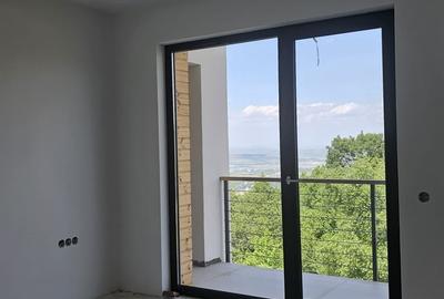 Casa cu garaj  pentru 2 masini, strada asfaltata, priveliste superba, Feleacu - 3