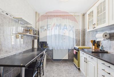 Apartament cu 3 camere decomandat, mobilat în Apărătorii Patriei - 4