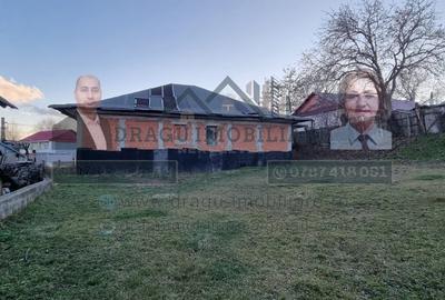 Casă individuală cu 4 camere cu Canalizare în Păunești - 2