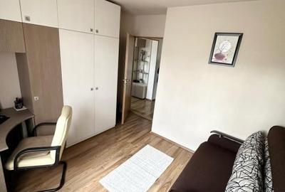 Apartament decomandat 2 camere Tractorul - 3