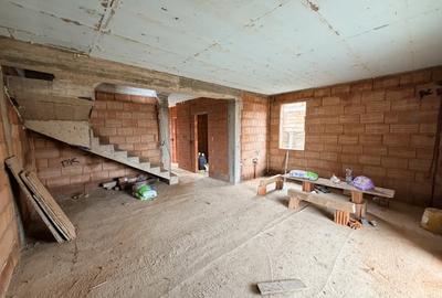 Duplex cu 4 camere -110 mp- Mosnita Noua - Comision 0% - 8