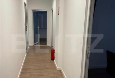 Spațiu comercial, de 220 mp, în Central