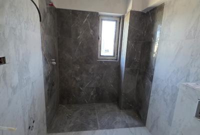 Apartament cu 2 camere decomandat în Baza 3 - 13