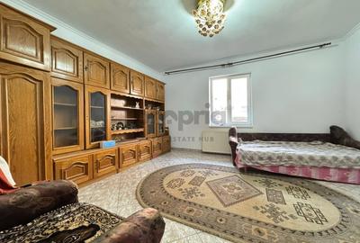 Apartament 3 camere de inchiriat - Brasov, zona Tractorul Apartament 3 camere de inchiriat - Brasov, zona Tractorul - 1