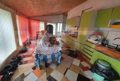 Casă cu 3 camere cu Teren 1500 Mp în Central - 11