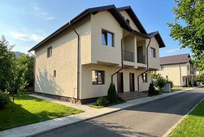 Duplex cu 4 camere cu Canalizare în Exterior Est - 1