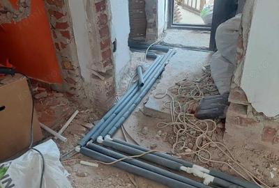 Garsoniera renovata, etaj 2, zona Doroban?i, renovata complet, confort. - 1