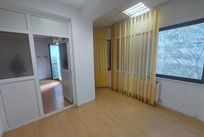 Bd. Mamaia , spatiu 43 mp., cladire exclusiva de birouri - 2