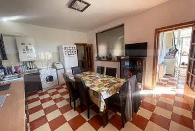 Casă cu 5 camere cu Teren 550 Mp în Central - 4