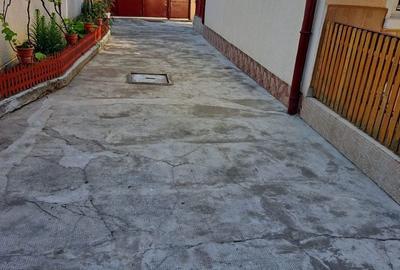 Casă cu 3 camere cu Teren 500 Mp în Rogerius - 2