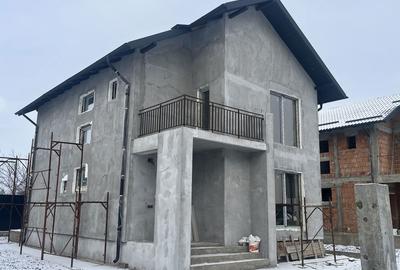 Casă cu 4 camere în Central - 4