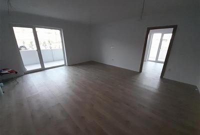 Apartament cu 2 camere circular în Iris - 3