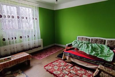 Casă cu 5 camere cu Teren 2000 Mp în Central - 7