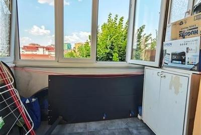 Vanzare apartament 2 camere, zona Scriitorilor, etajul 3/4 - 5