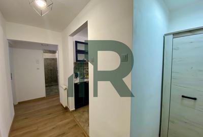 Apartament renovat cu 3 camere si 2 bai in Cartierul Strand - 8
