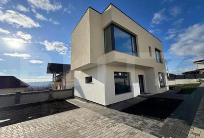 Casă cu 4 camere cu Teren 600 Mp în Burdujeni