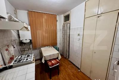 Apartament cu 3 camere decomandat în George Enescu - 3