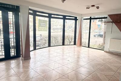 Spațiu comercial, de 111 mp, în Central - 2