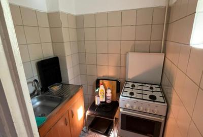 Garsoniera Mall Vitan, bloc mixt, 10 min. de metrou, mobilata si utilata modern Garsoniera Mall Vitan, bloc mixt, 10 min. de metrou, mobilata si utilata modern - 5