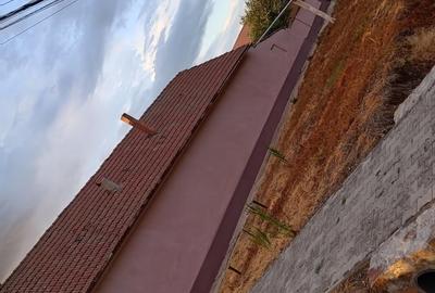 Casă cu 3 camere cu Teren 10300 Mp în Central - 2