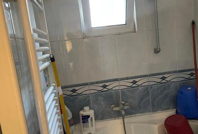 Apartament de inchiriat cu 4 camere zona 9 Mai - 3