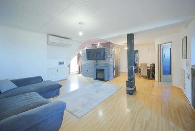 Apartament cu 4 camere decomandat în Cantemir