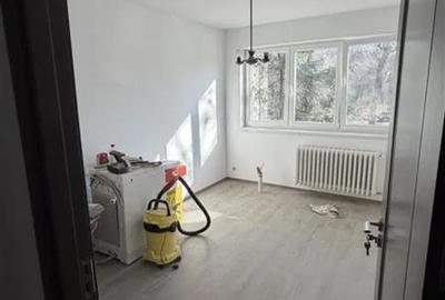 Vanzare Apartament 2 Camere Semidecomandat Emil Racovita - 3