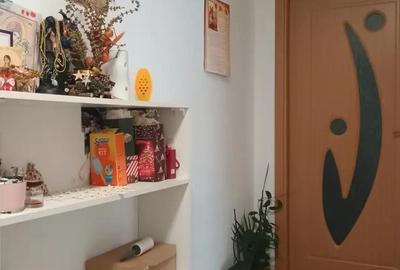 Apartament cu 2 camere decomandat în Tractorul - 8