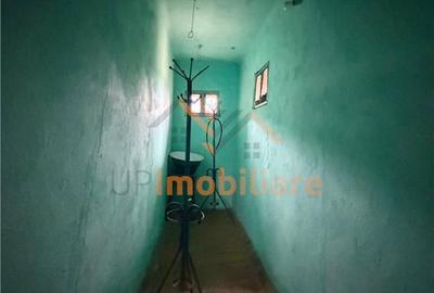 Casă cu 4 camere cu Teren 2846 Mp în Aștileu