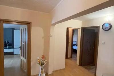 Apartament cu 3 camere decomandat, mobilat în Hotvon - 3