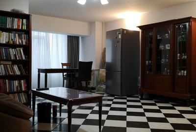 Apartament cu 3 camere decomandat în Unirii