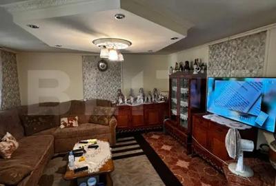Casă cu 4 camere cu Teren 2400 Mp în Central - 3