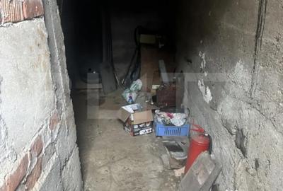 Casă cu 4 camere cu Teren 1371 Mp în Păulești - 1