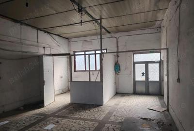 Spațiu comercial, de 54 mp, în Central - 1