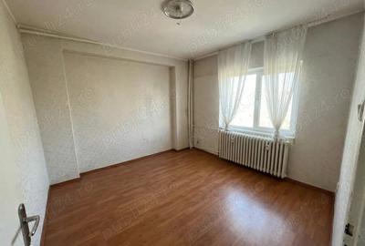 Apartament cu 3 camere decomandat în Unirii - 3