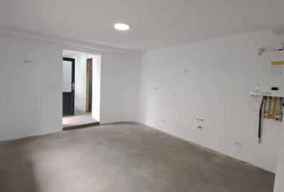 Casă cu 3 camere în Central - 11