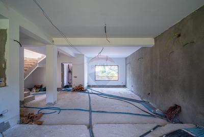 Casă cu 7 camere cu Teren 502 Mp în Piatra Arsă - 11