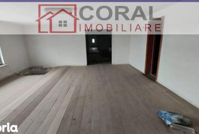 Casă cu 5 camere cu Teren 900 Mp în Decebal - 11