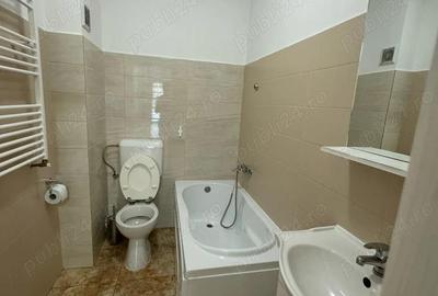 Spațiu comercial, de 63 mp, în Central - 8