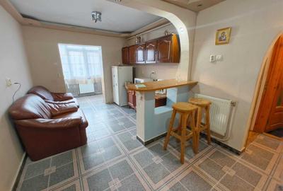 Apartament cu 3 camere semidecomandat în Fălticeni - 1