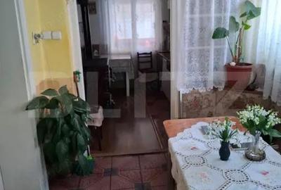 Casă cu 3 camere cu Teren 500 Mp în Central - 1