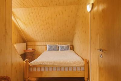 Casă cu 4 camere cu Teren 2100 Mp în Central - 3