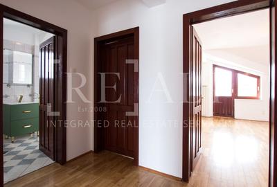 Casă cu 8 camere cu Canalizare în Floreasca - 31