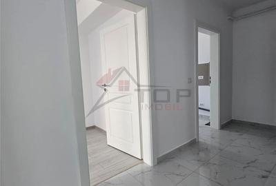Apartament cu 3 camere decomandat în Cug - 4