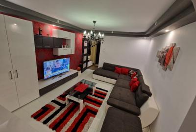 Apartament cu 2 camere decomandat în Drumul Taberei