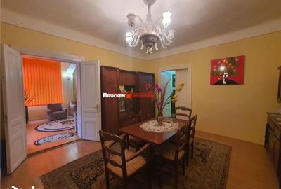 Casă cu 6 camere cu Teren 824 Mp în Central - 19