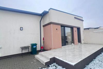 Casă cu 4 camere cu Teren 300 Mp în Central