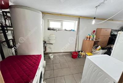 Casa individuala 8 camere 2 garaje 500 mp teren zona Selimbar - 36